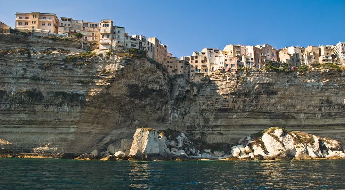 bonifacio depuis la mer